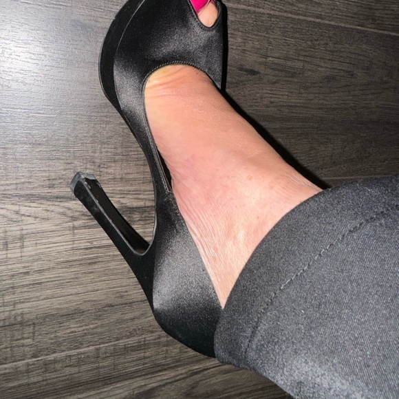 YSL black silk pumps - Picture 5 of 10